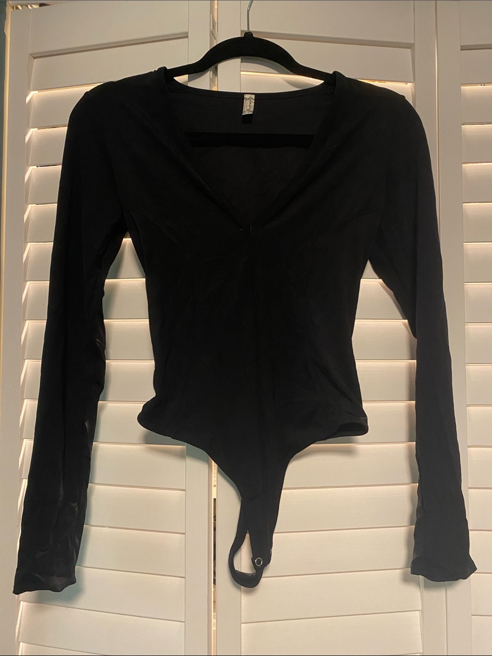 Free People- Black Long-Sleeve V-Neck Bodysuit - Women